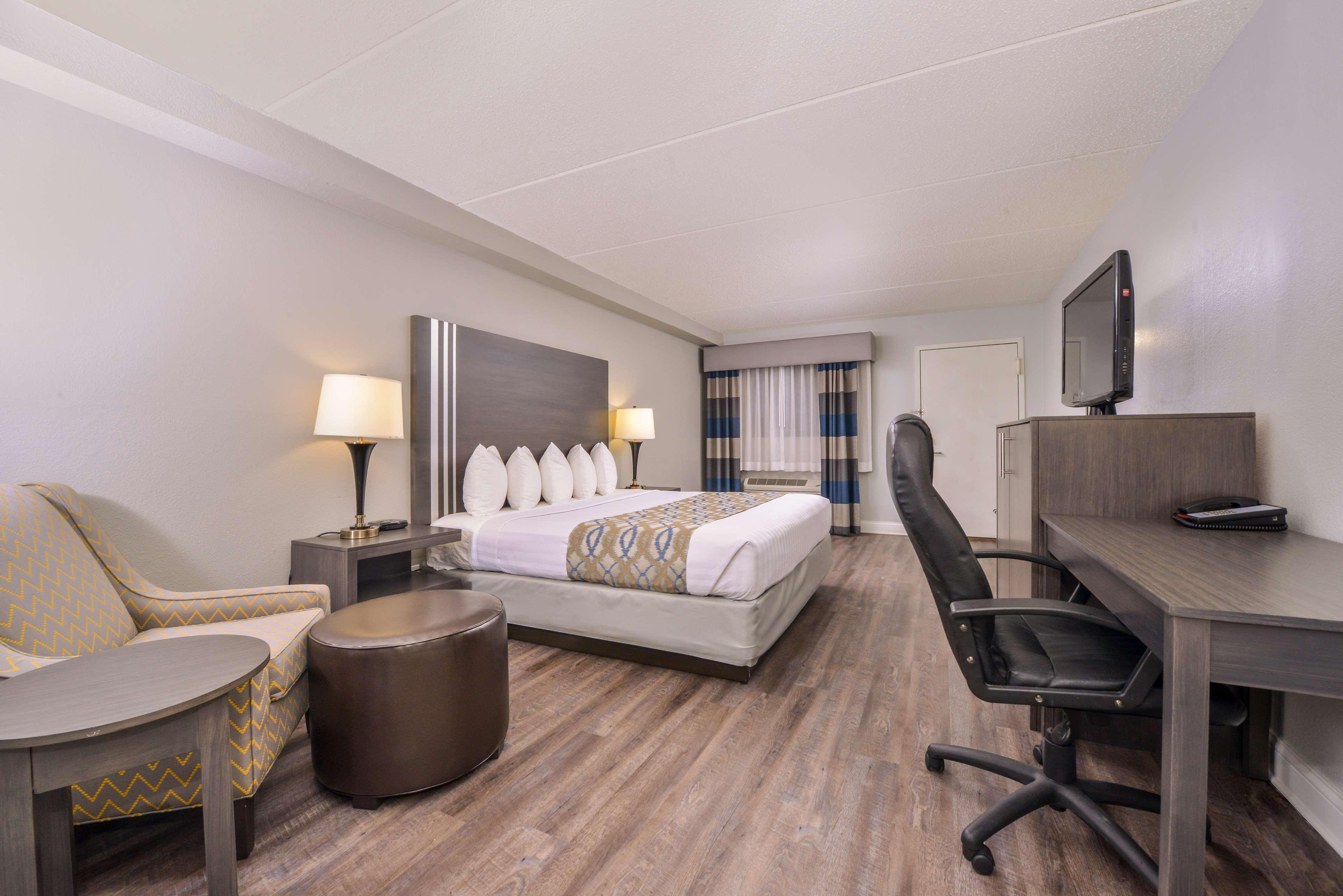 Best Western Naperville Inn Bagian luar foto