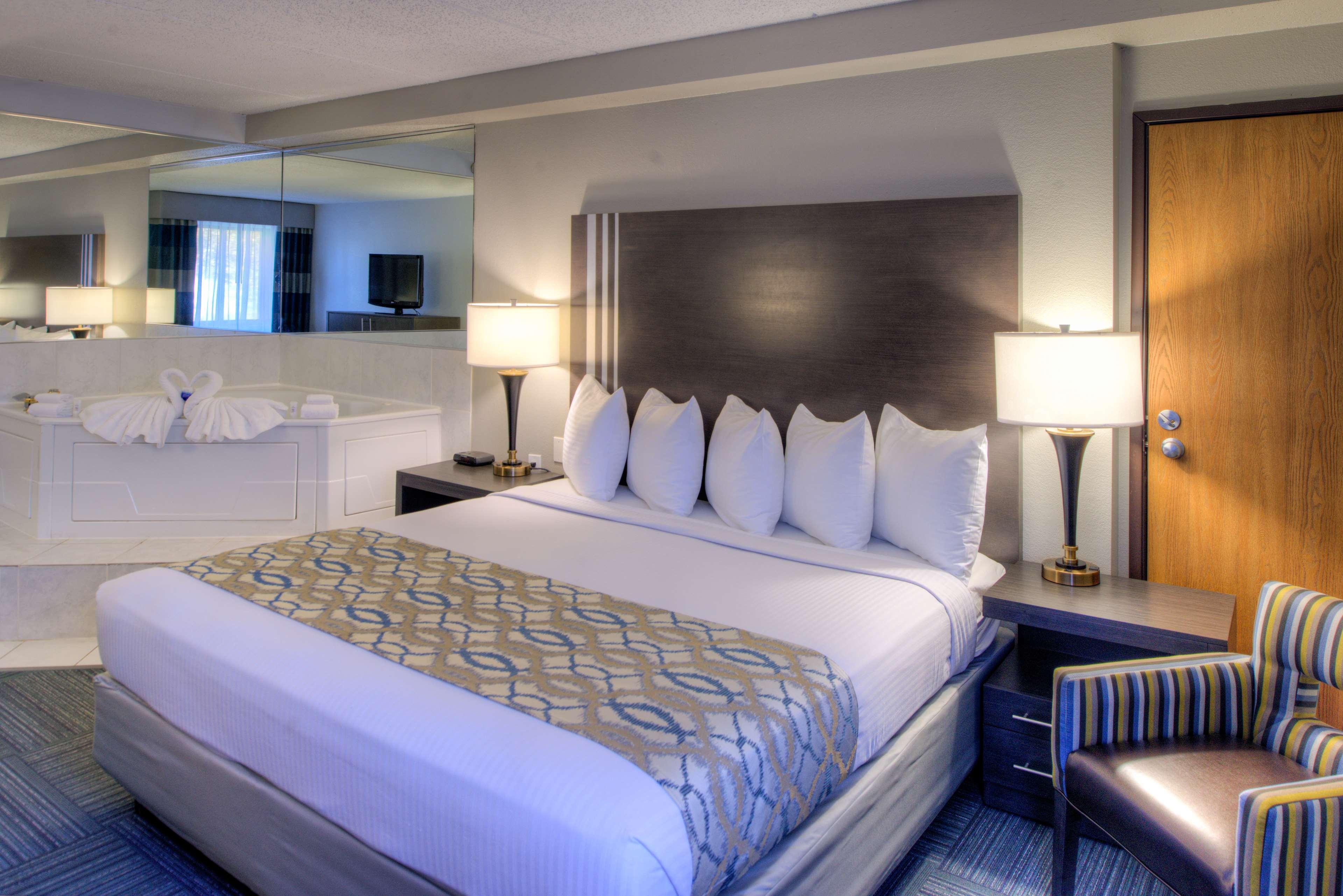 Best Western Naperville Inn Bagian luar foto