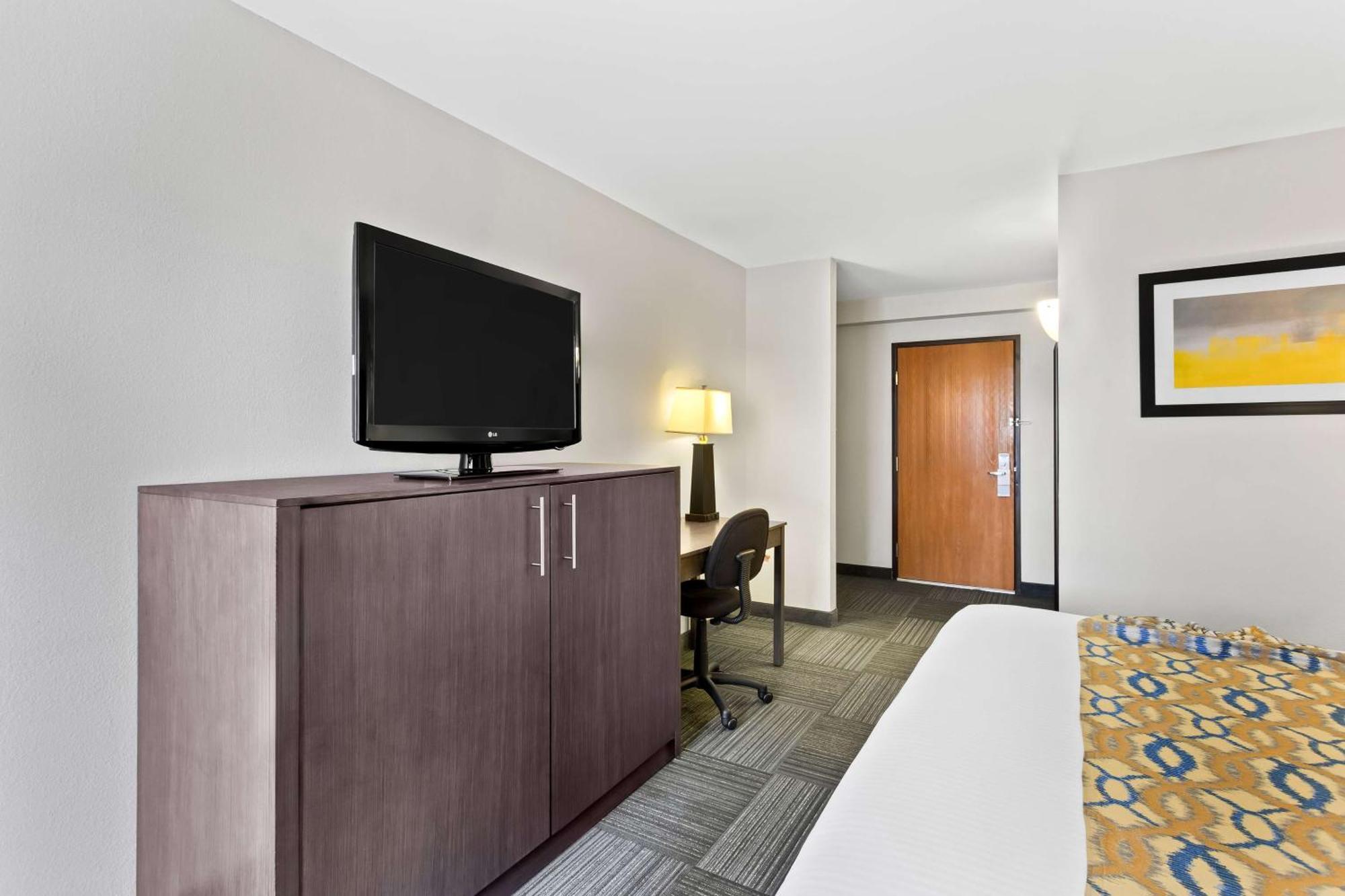 Best Western Naperville Inn Bagian luar foto